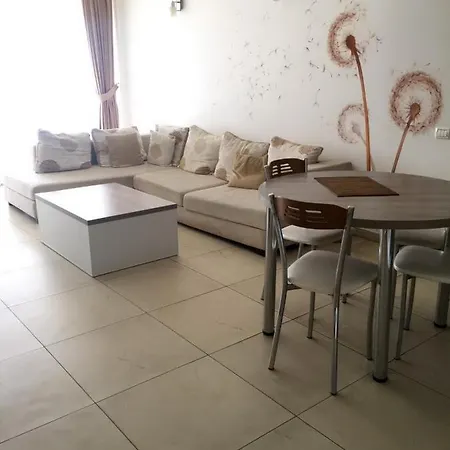 Lake View Boutique * Mamaia